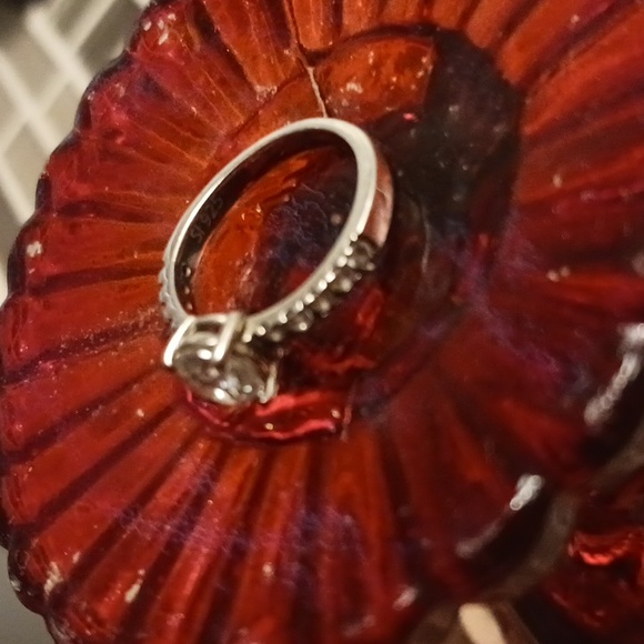 Vintage Cz Diamond Engagement ring-size 6 - Picture 4 of 8